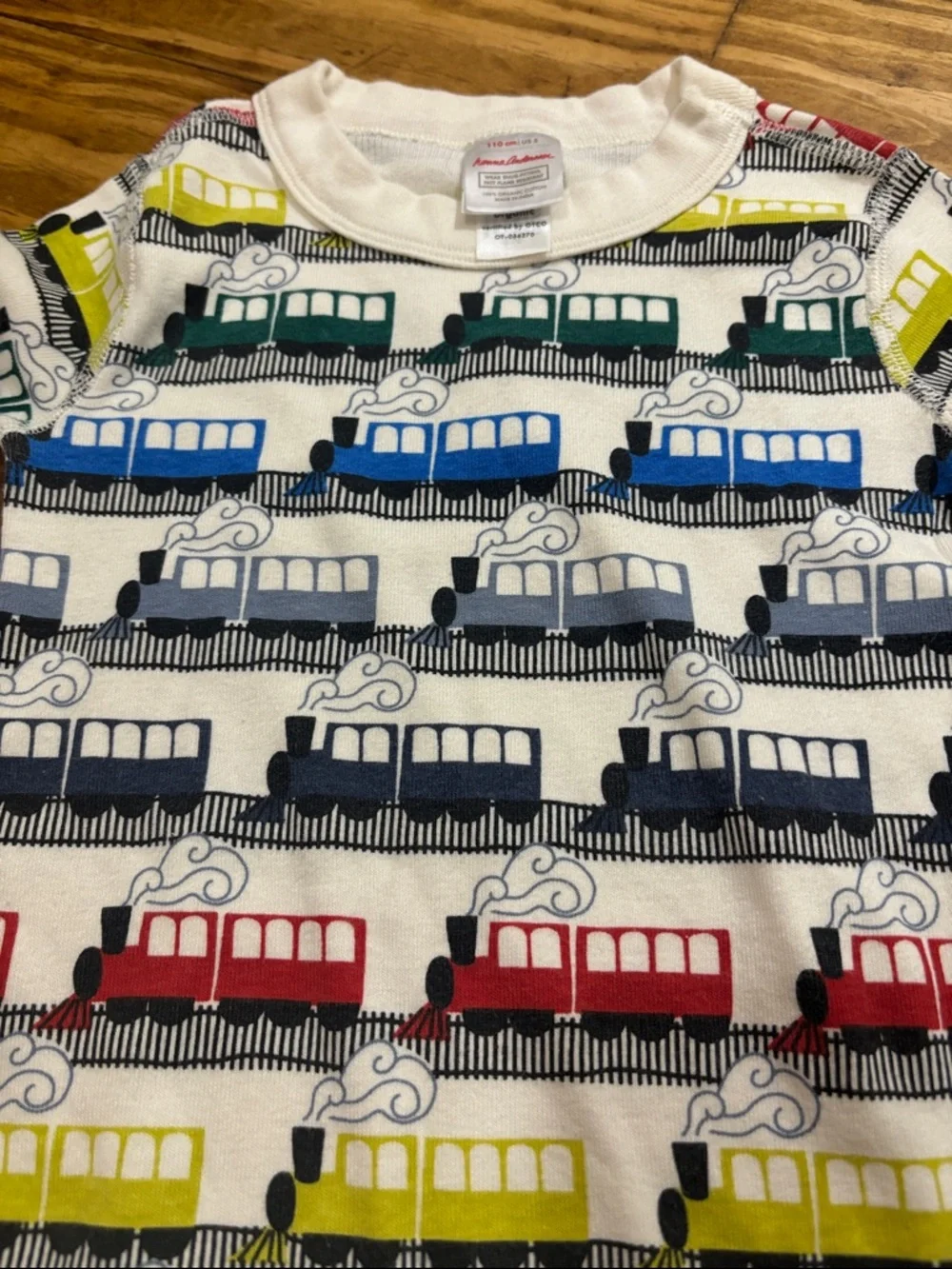 Hanna Andersson Size 5 Trains Pajama Top